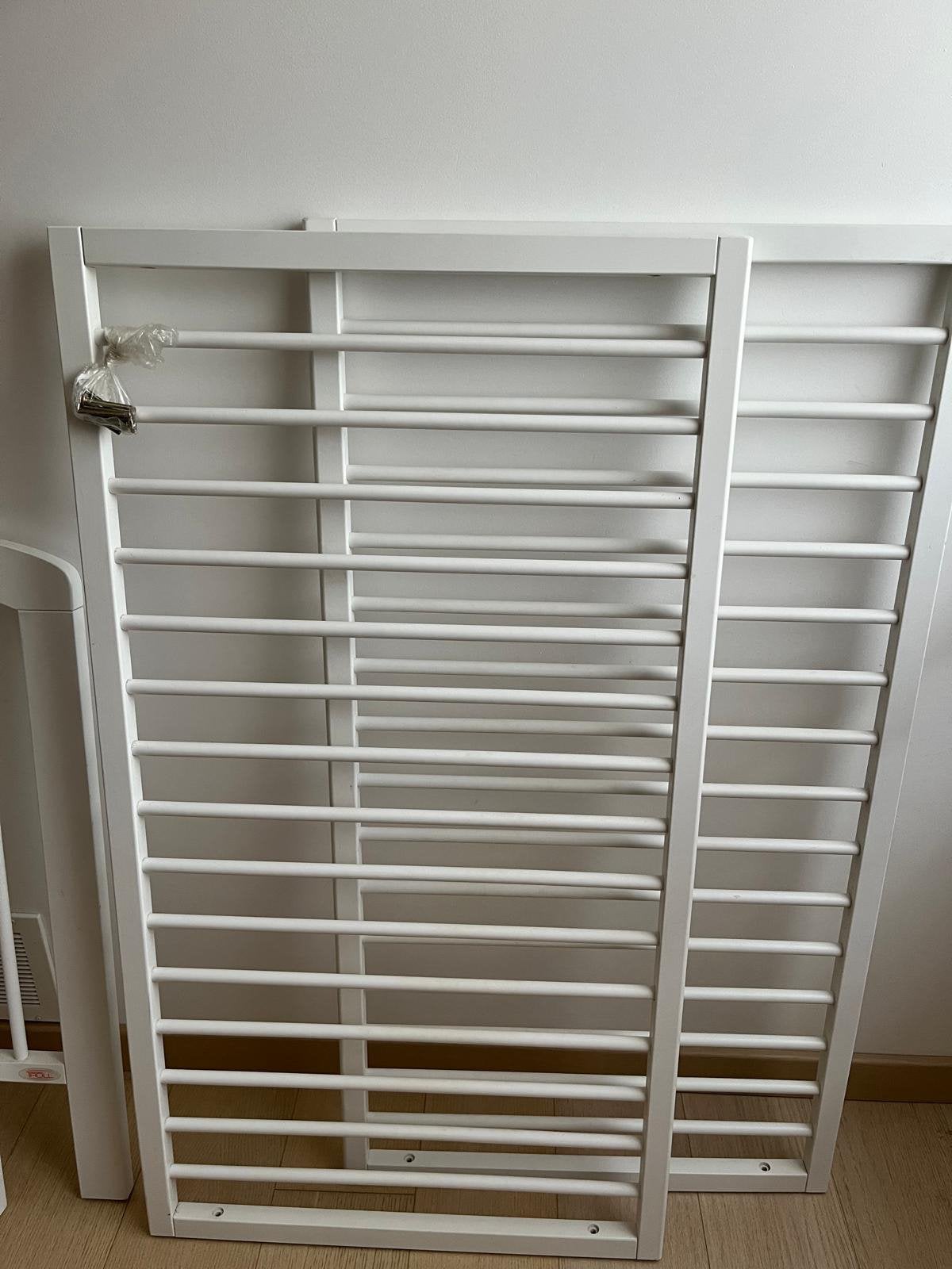 lit bébé, Enlèvement, Comme neuf, Matelas