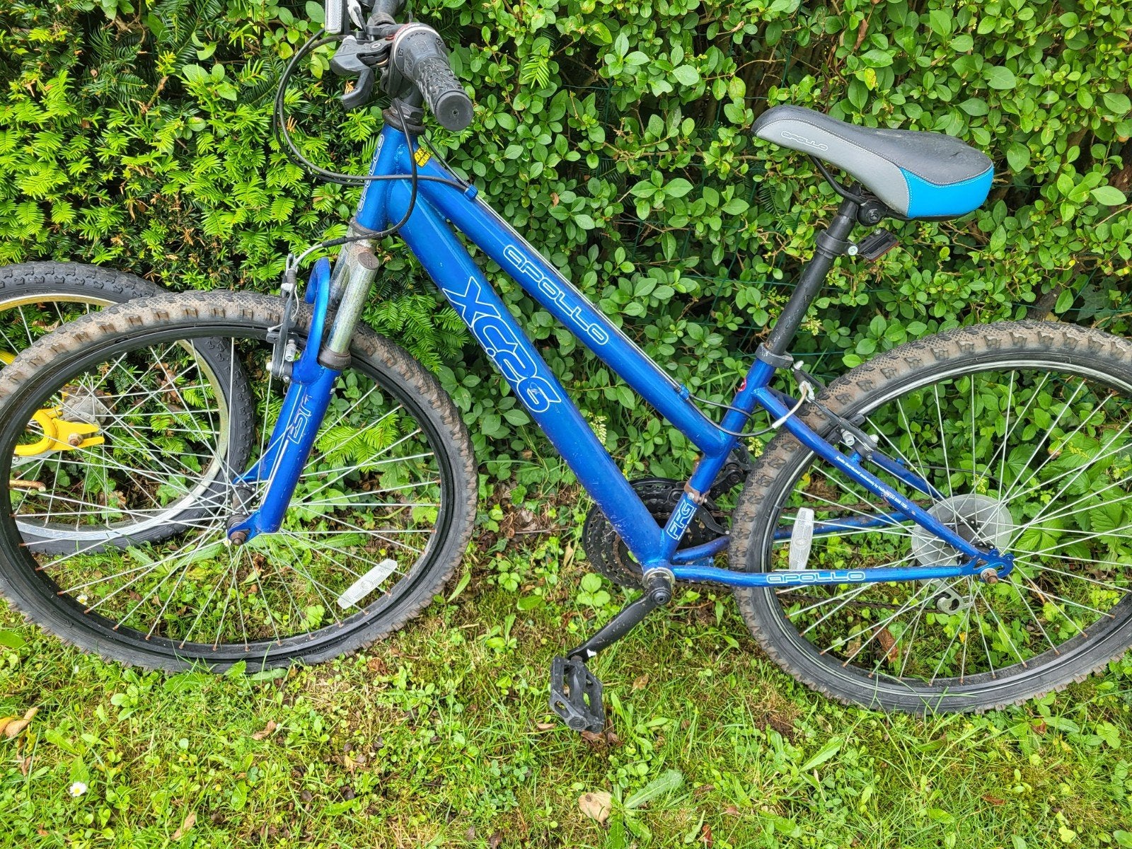Vélo 26 pouces ( pneu devant dégonflé), Enlèvement