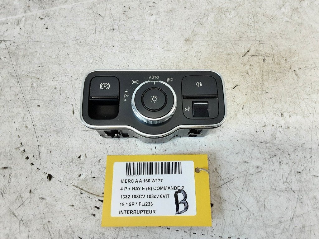 COMMUTATEUR Mercedes-Benz A (177.0) (A2479052902), Mercedes-Benz, Utilisé, Dialog.mb@mercedes-benz.com, Mercedes-Benz AG