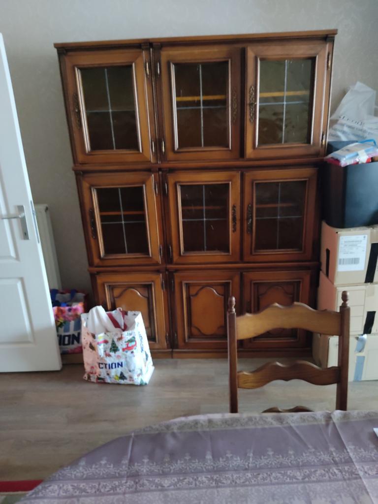 Eiken eetkamer, Ophalen
