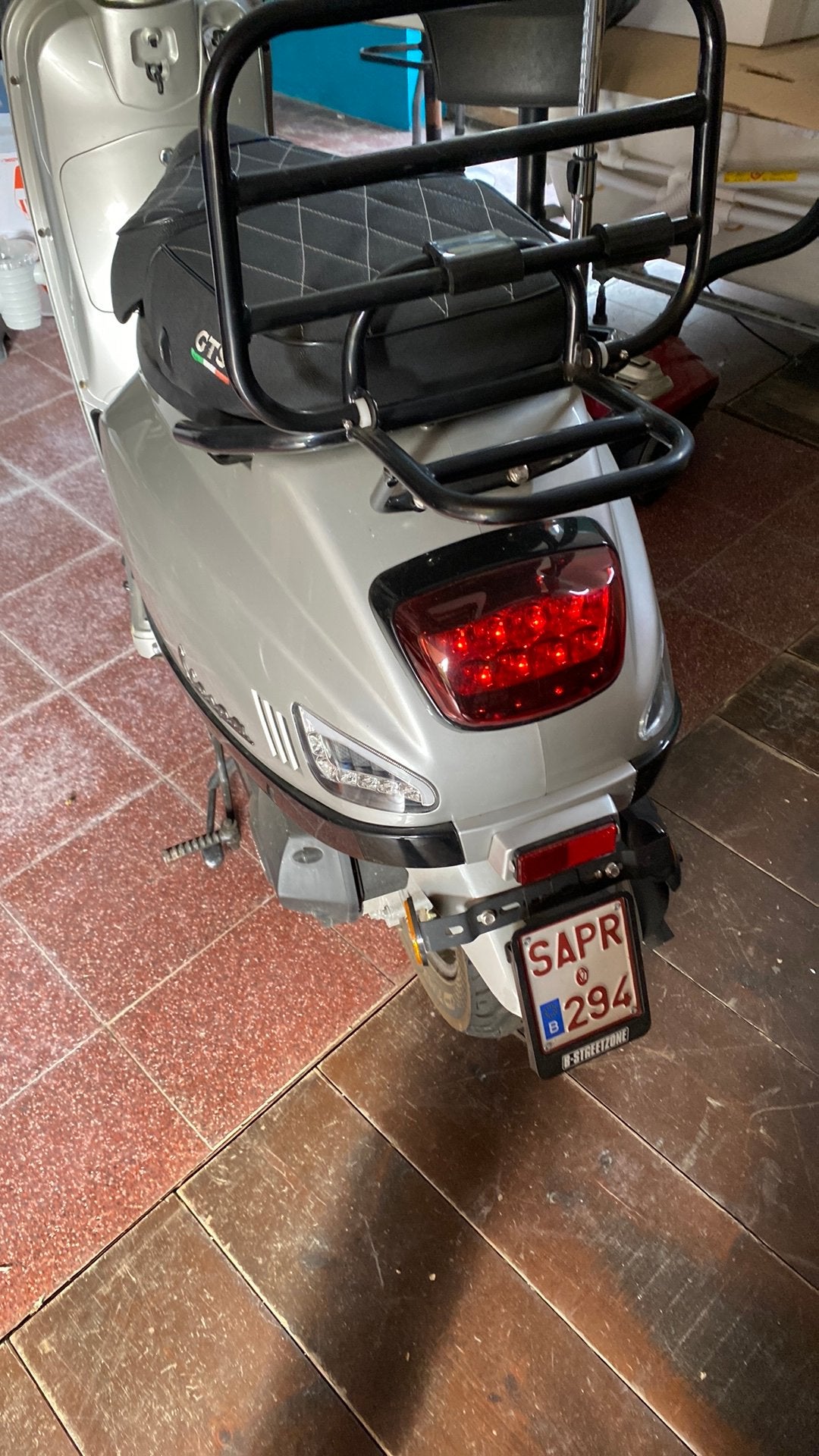 Vespa GTS Toscana, Enlèvement, Comme neuf
