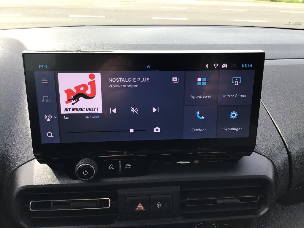 citroen berlingo multispace 12i benzine 2025 35000km 16950e, Voorwielaandrijving, 4 cilinders, Zwart, Parkeersensor