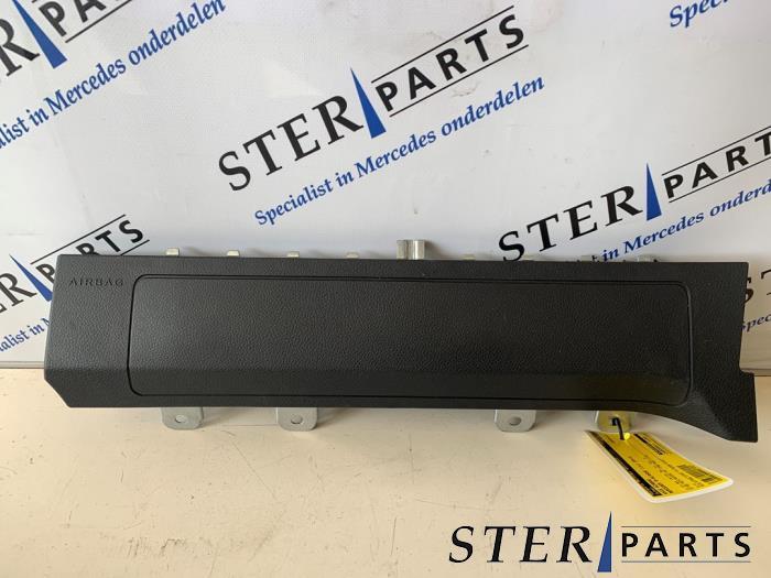 Airbag genou d'un Mercedes B-Klasse, Enlèvement ou Envoi, 3 mois de garantie, Utilisé, Mercedes-Benz