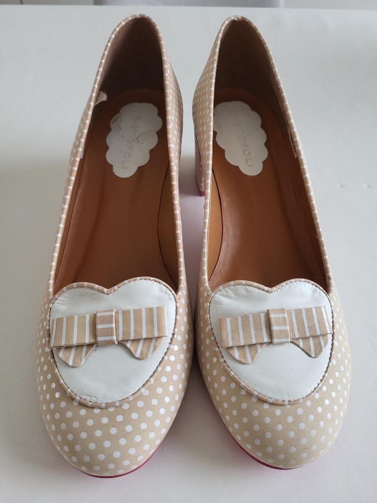 Prachtige Cristofoli pumps maat 39, in nieuwstaat, Beige, Escarpins, Comme neuf, Enlèvement