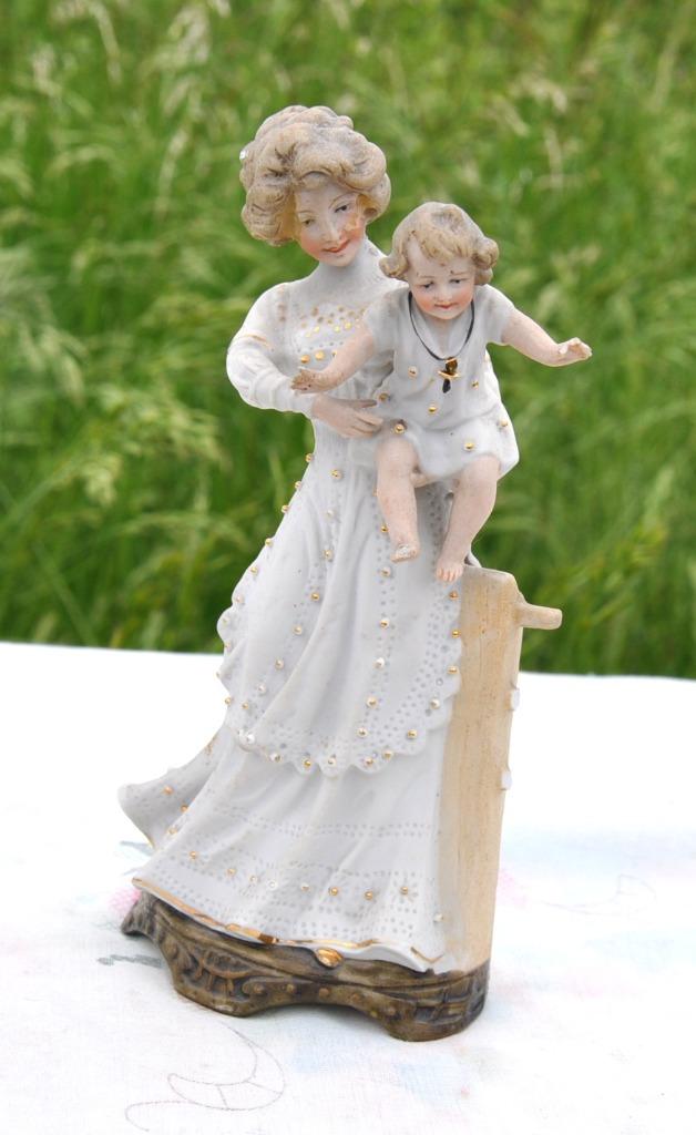 statue soliflore mere et enfant en biscuit petit accident, Enlèvement ou Envoi