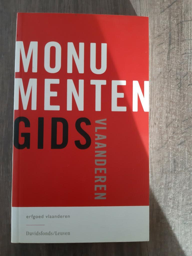 Monumentengids Vlaanderen, Boeken, Overige Boeken, Zo goed als nieuw, Ophalen of Verzenden