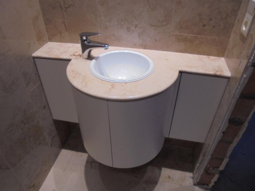 toiletkast met lavabo natuursteen, Ophalen, Gebruikt
