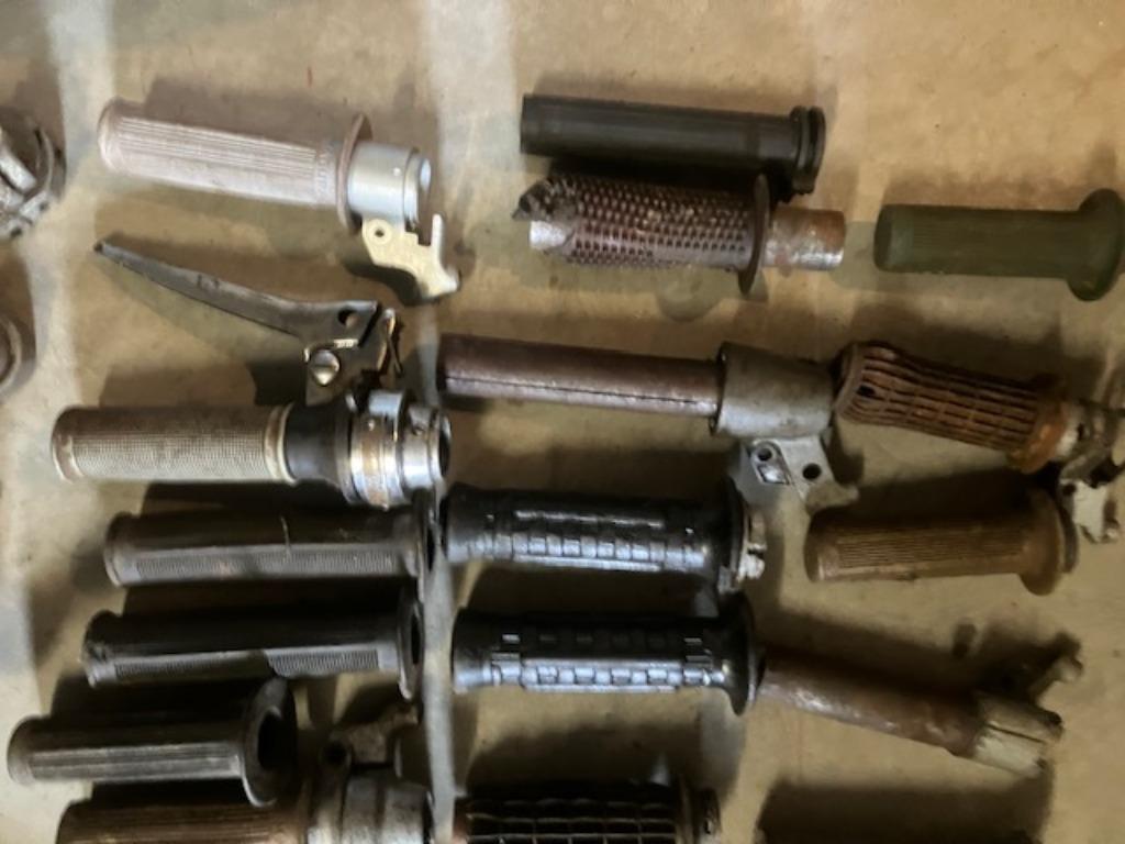 Partij gashendels en schakelhendels van oldtimer bromfietsen, Vélos & Vélomoteurs, Enlèvement ou Envoi, Utilisé, Autres types