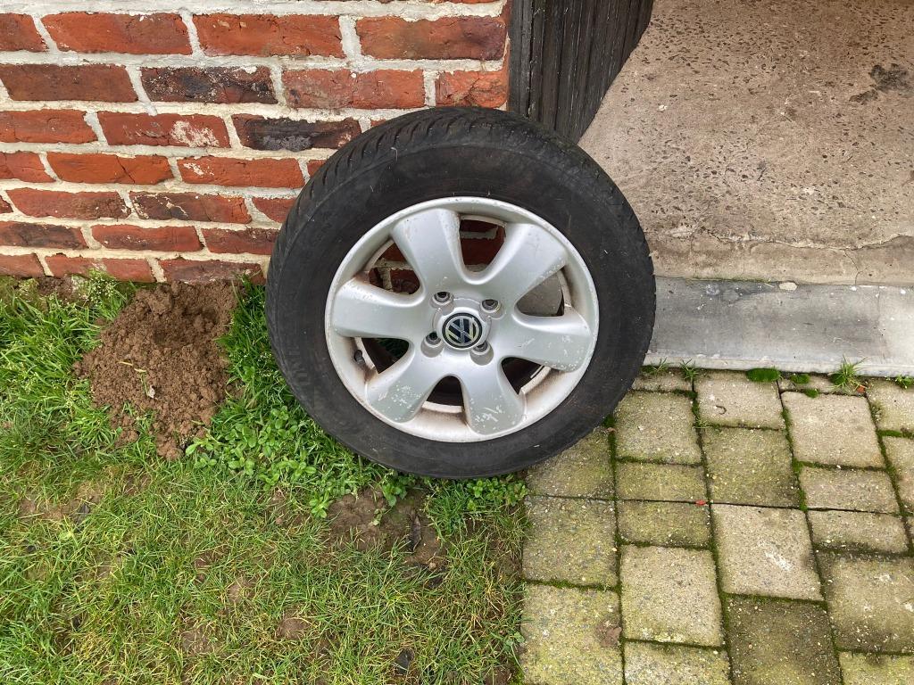 Velgen oude golf, Enlèvement, Jante(s)