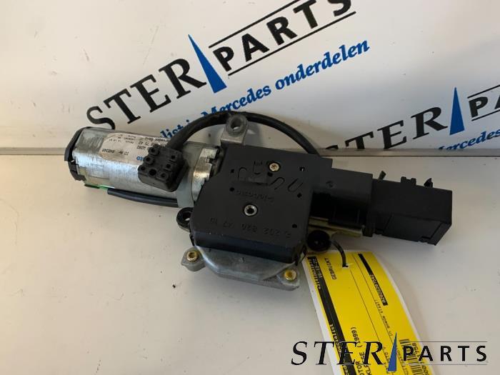 Moteur toit ouvrant d'un Mercedes C-Klasse, Enlèvement ou Envoi, 3 mois de garantie, Utilisé, Mercedes-Benz