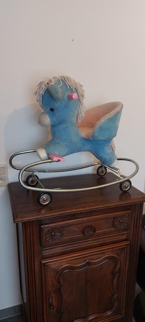 Vintage paardje op wieltjes of doe een goed bod., Antiek en Kunst, Ophalen