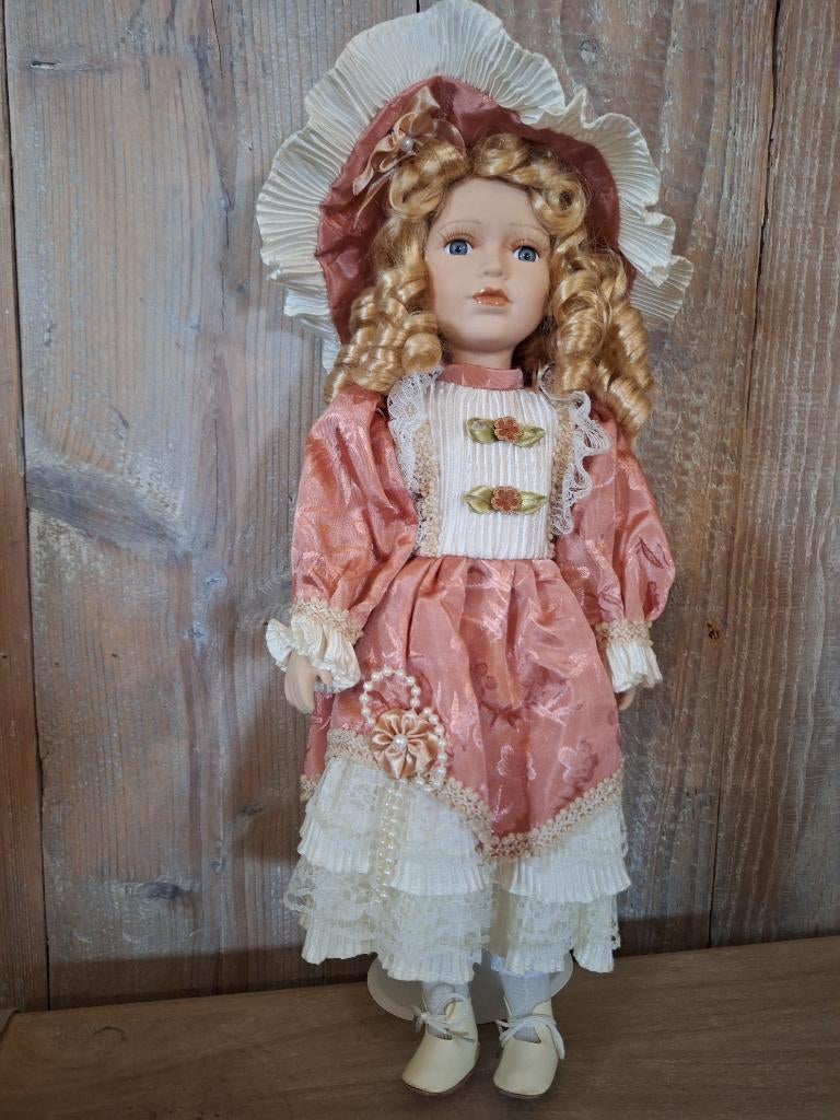 Porseleinen pop "The princess collection", Ophalen of Verzenden, Nieuw, Pop