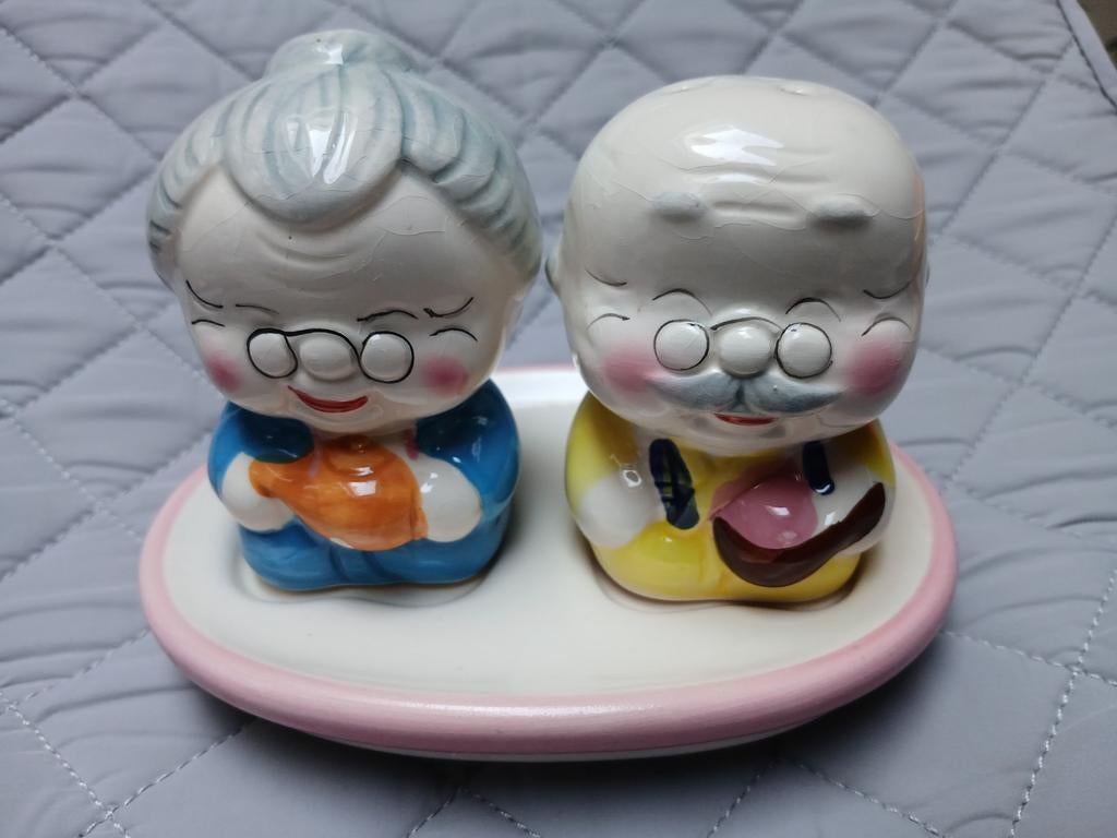 Oma en opa peper en zout vaatjes, Verzamelen, Ophalen of Verzenden, Nieuw