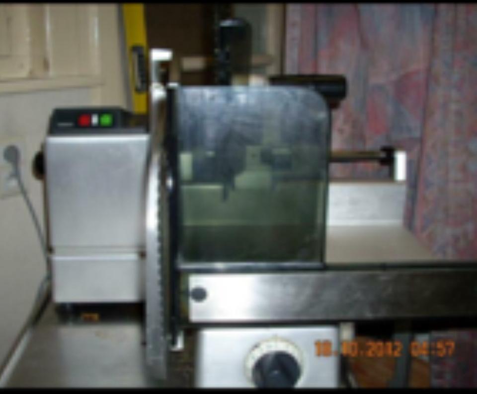 Vleessnijmachine, Ophalen