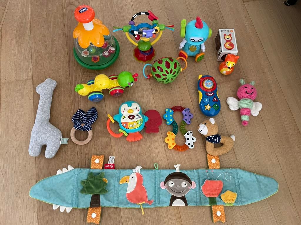 Speelgoed mix baby Vtech, Sigikid, rammelaar, boek, telefoon, Kinderen en Baby's, Ophalen of Verzenden, Rammelaar, Met licht