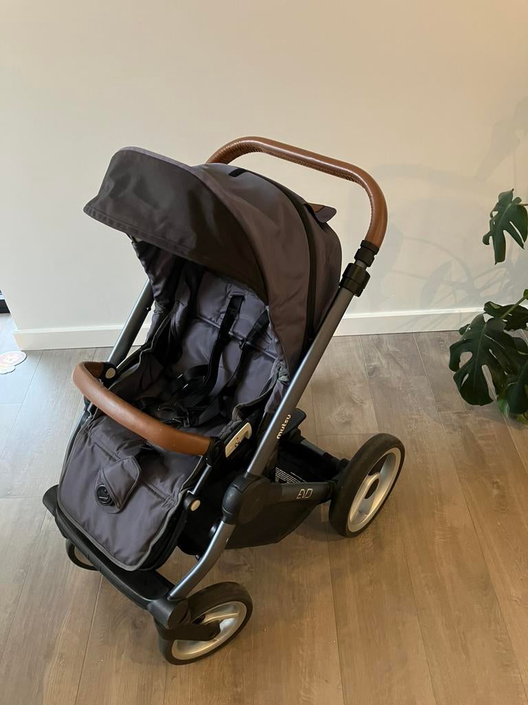 Mutsy Evo kinderwagen + reiswieg, Zo goed als nieuw, Met reiswieg, Mutsy, Ophalen