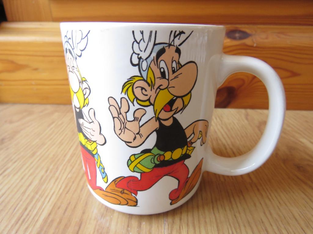 mug tasse Astérix parc Astérix 1997, Enlèvement ou Envoi, Comme neuf, Tasse(s) et/ou soucoupe(s)