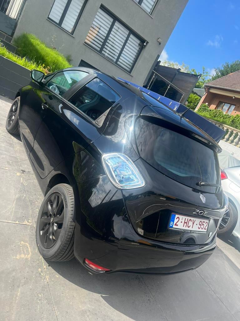 Renault Zoe, Autos, Rouge, Achat, Automatique, Particulier