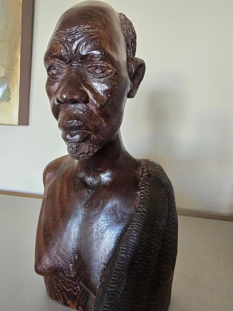 Tête africaine superbe, Enlèvement ou Envoi