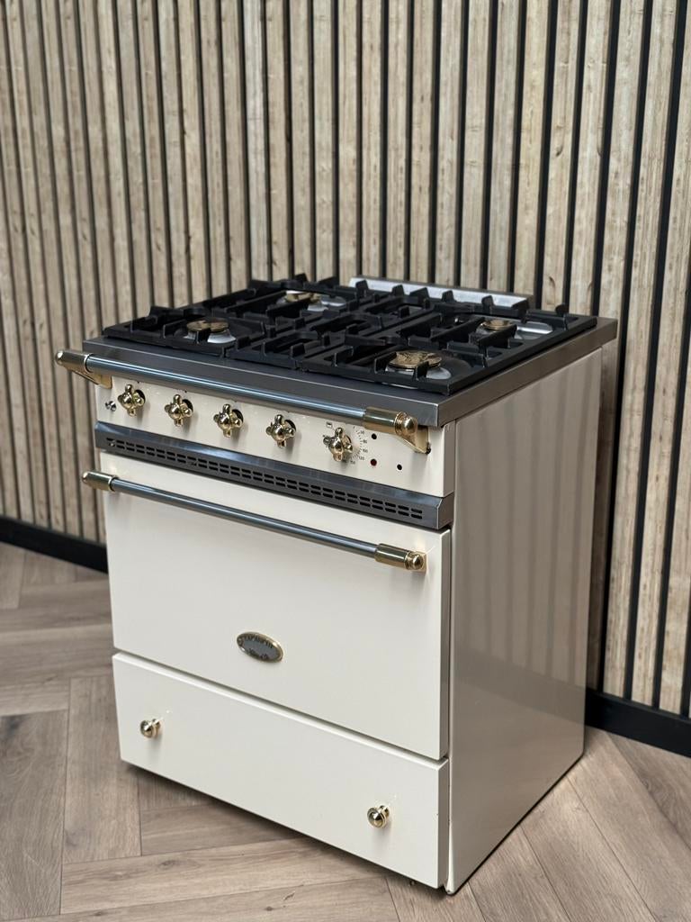 Four à gaz à crème Lacanche de luxe 70cm + four électrique, Enlèvement ou Envoi, Gaz, 4 zones de cuisson