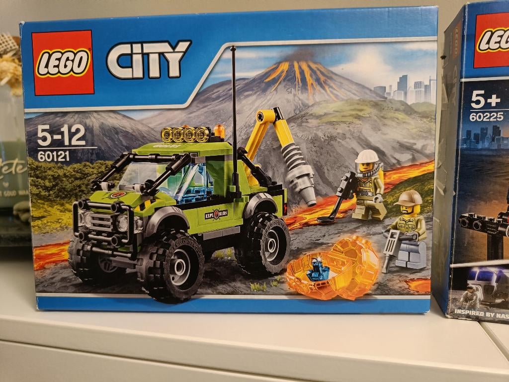 Lego 60121 vulkaan onderzoeker truck, Ophalen, Zo goed als nieuw, Complete set, Lego