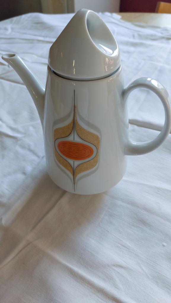 Cafetière stylisée  vintage " seventies " discrète, Enlèvement ou Envoi