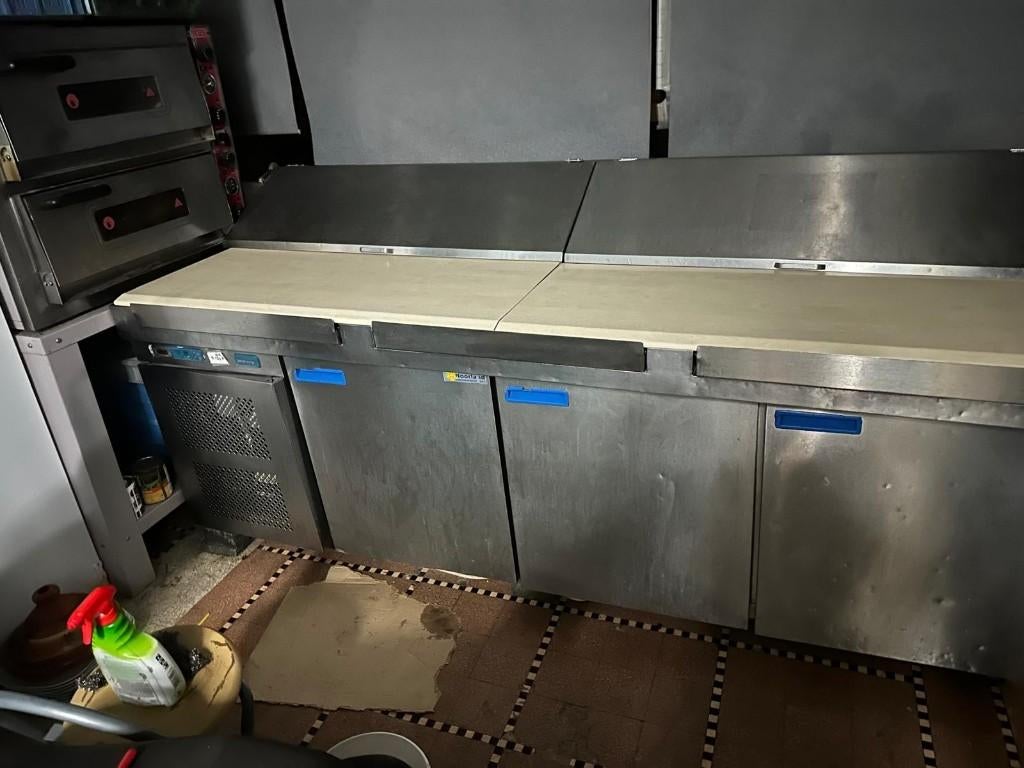 Table a pizza avec frigo, Enlèvement, Utilisé, Autres types