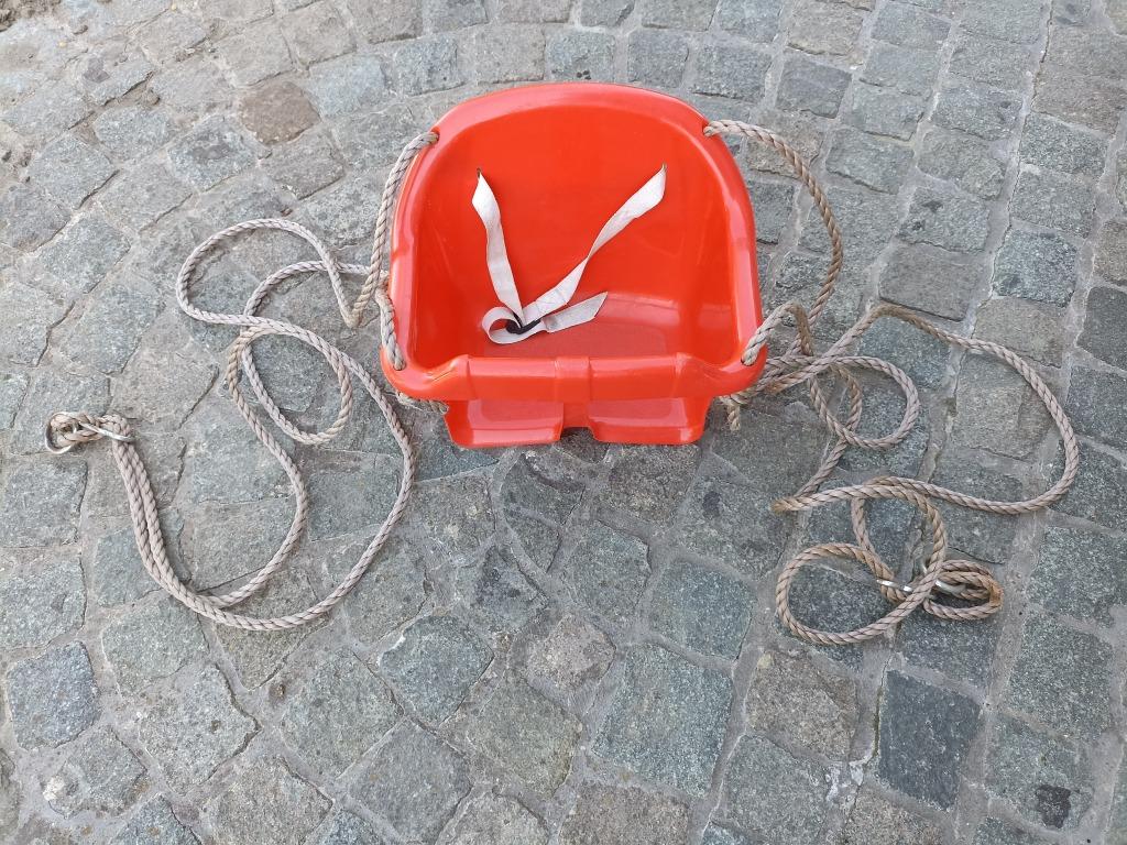 Peuter schommel rood, Enlèvement, Utilisé, Balançoire