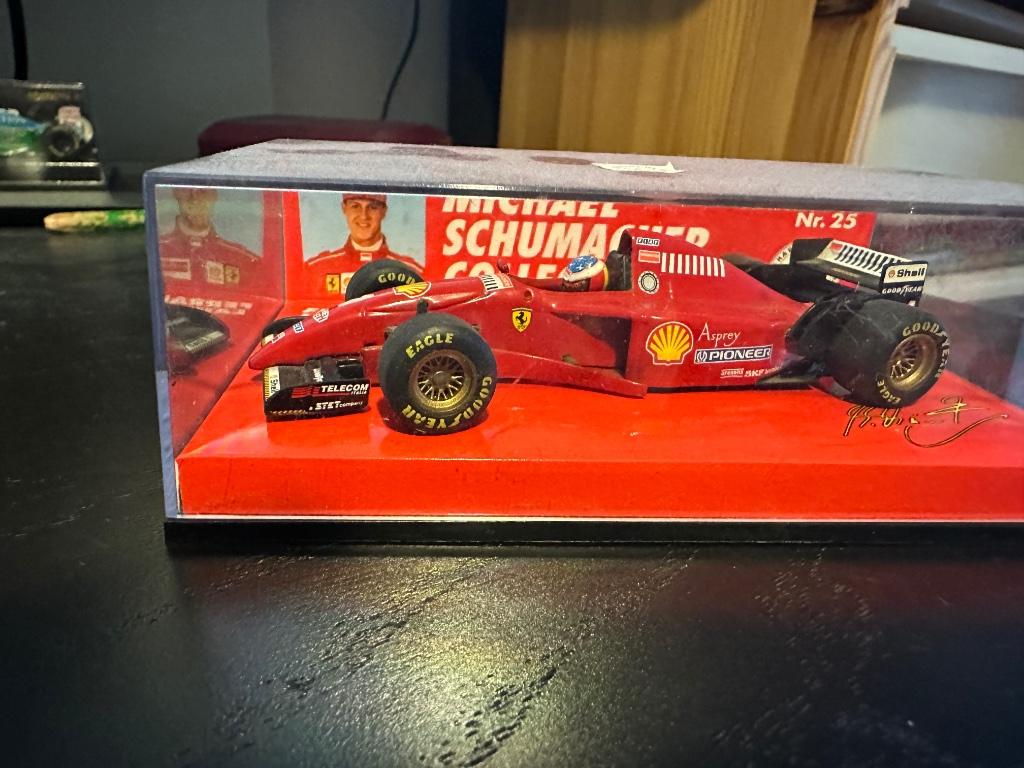 Ferrari Michael Schumacher 1996, Enlèvement, Voiture, MiniChamps