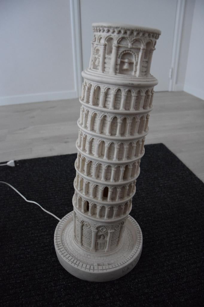 Tour de Pise neuve avec lumières 55cm + statue de cathédrale, Maison & Meubles, Lampes | Lampadaires, Neuf, Uniek, Moins de 100 cm