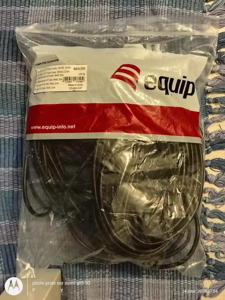 Cable rj45 Equip Cat.5e F/UTP 20m - occasion., Informatique & Logiciels, Pc & Câble réseau, Utilisé, Enlèvement ou Envoi