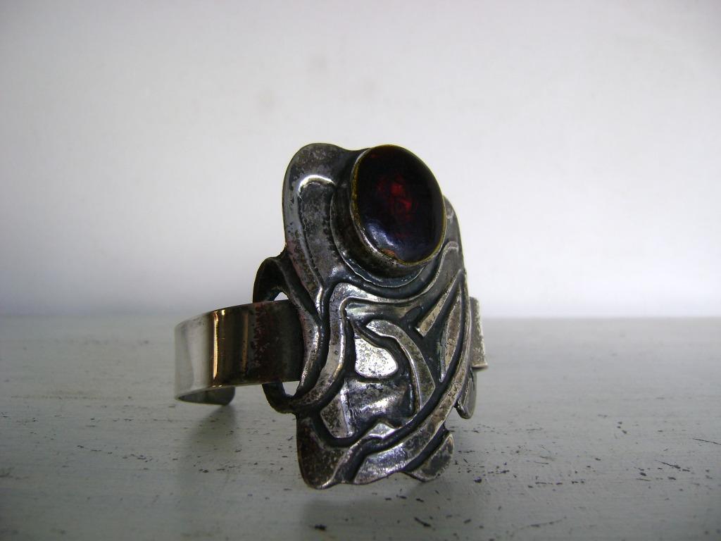 indrukwekkende grote armband zilver en amber brutalist, Handtassen en Accessoires, Armbanden, Ophalen of Verzenden, Zilver, Zilver