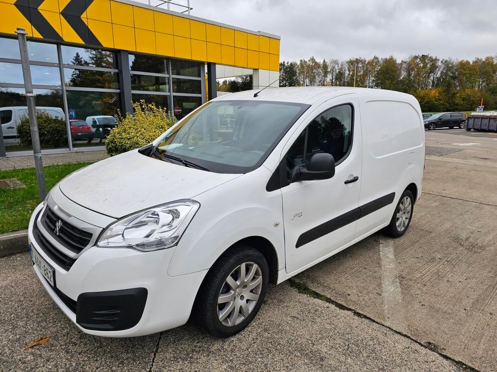 Peugeot partner 1.6hdi  2017 20 000km. 1 an de garantie !, Achat, Euro 6, Entreprise, Boîte manuelle