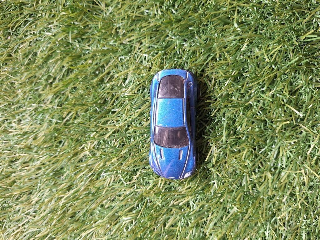 Aston Martin V8 Vantage de Hot Wheels, Enlèvement ou Envoi, Comme neuf