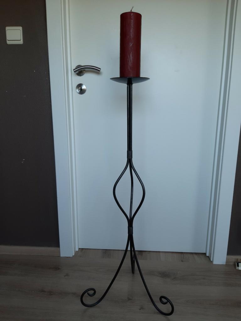 Kandelaar met kaars, Ophalen of Verzenden