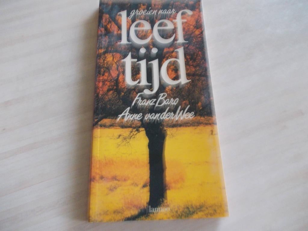 Boek "Groeien naar Leeftijd"., Boeken, Filosofie, Ophalen of Verzenden, Zo goed als nieuw, Praktische filosofie