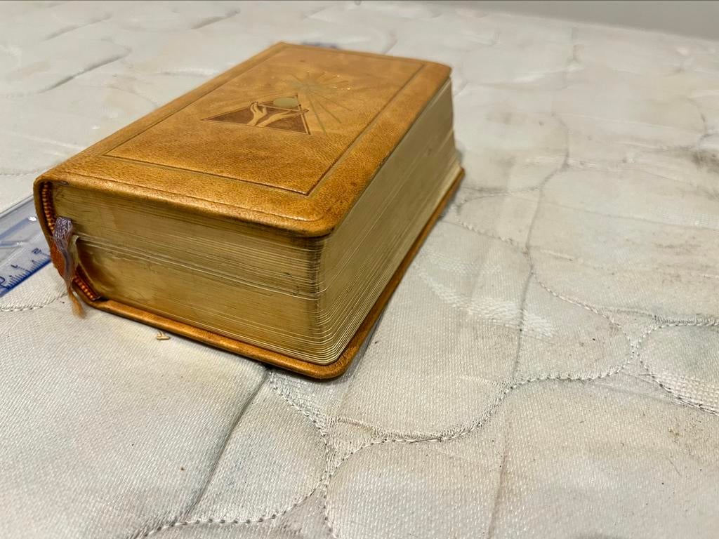 Ancien Livre catholique Missel Quotidien et Vespéral 1960, Collections, Religion, Comme neuf, Livre, Christianisme | Catholique