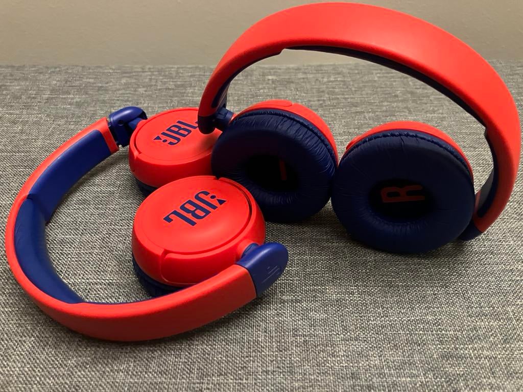 2x JBL koptelefoon (draadloos), Op oor (supra aural), Zo goed als nieuw, Draadloos, Ophalen