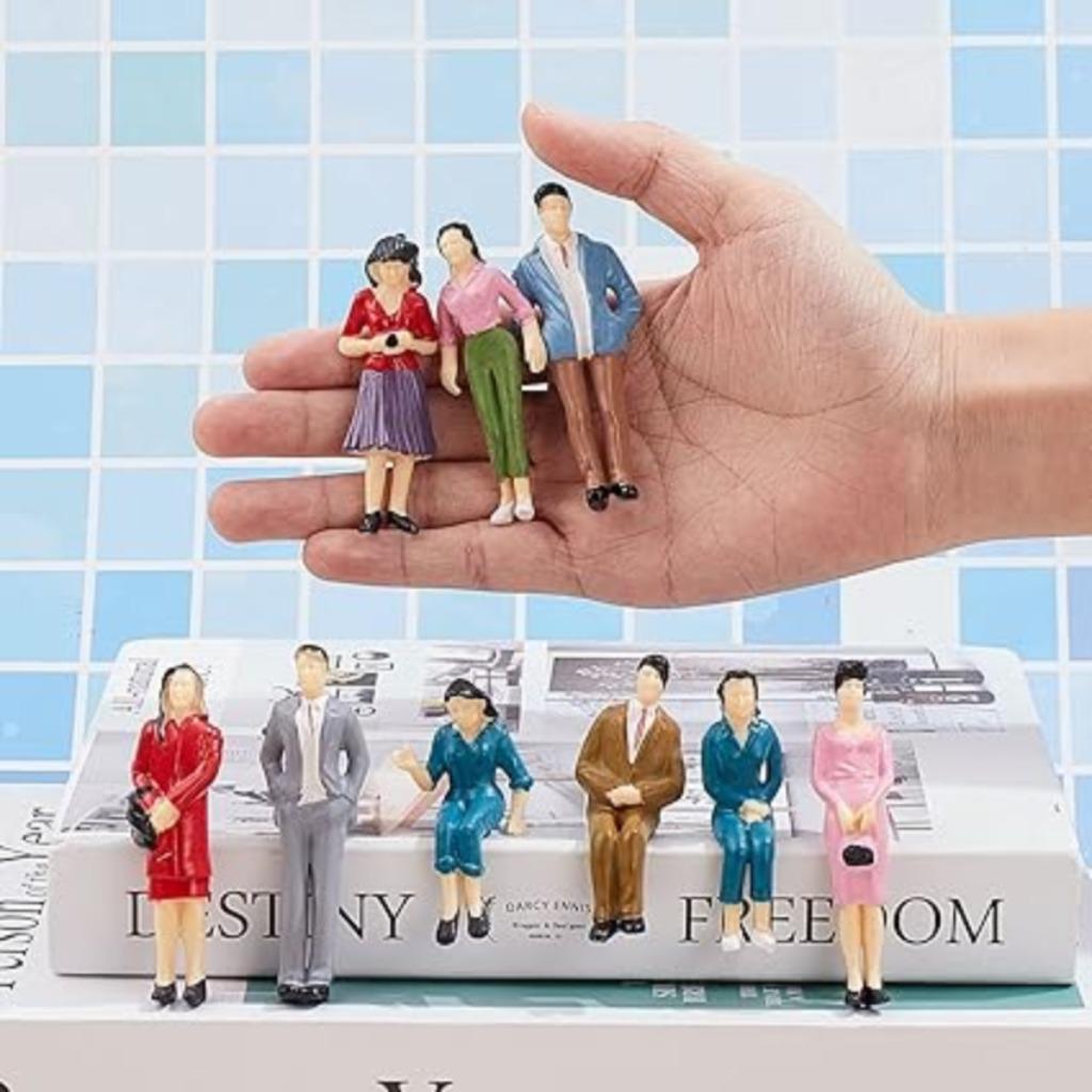 14 figurines miniatures LIVRAISON RAPIDE ET GRATUITE, Envoi, Neuf, Accessoires