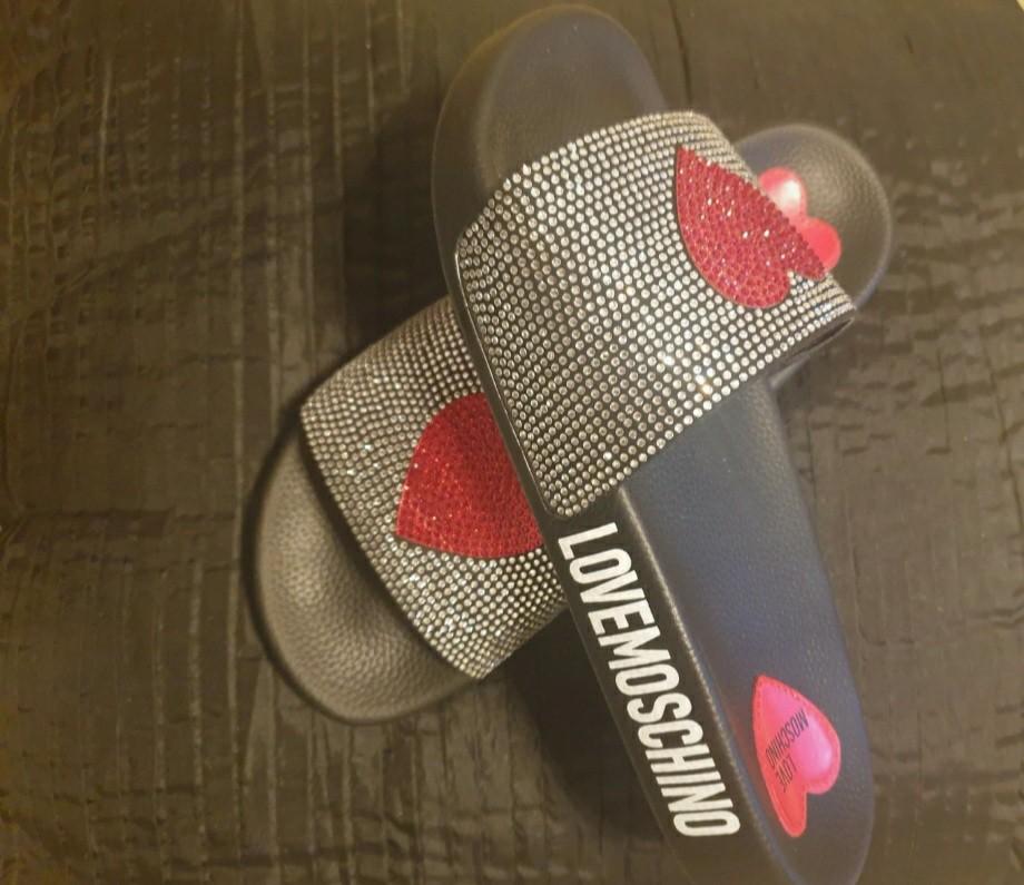Slippers met strasssteentjes love Moschino, Ophalen