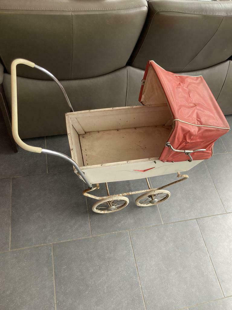 Ancien landau poupée, Utilisé