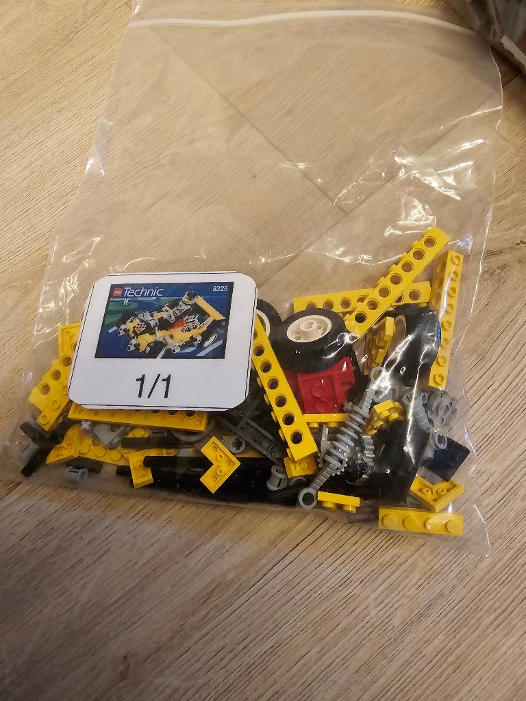 Lego 8225 LEGO Technic Road Rally V, Ophalen, Lego