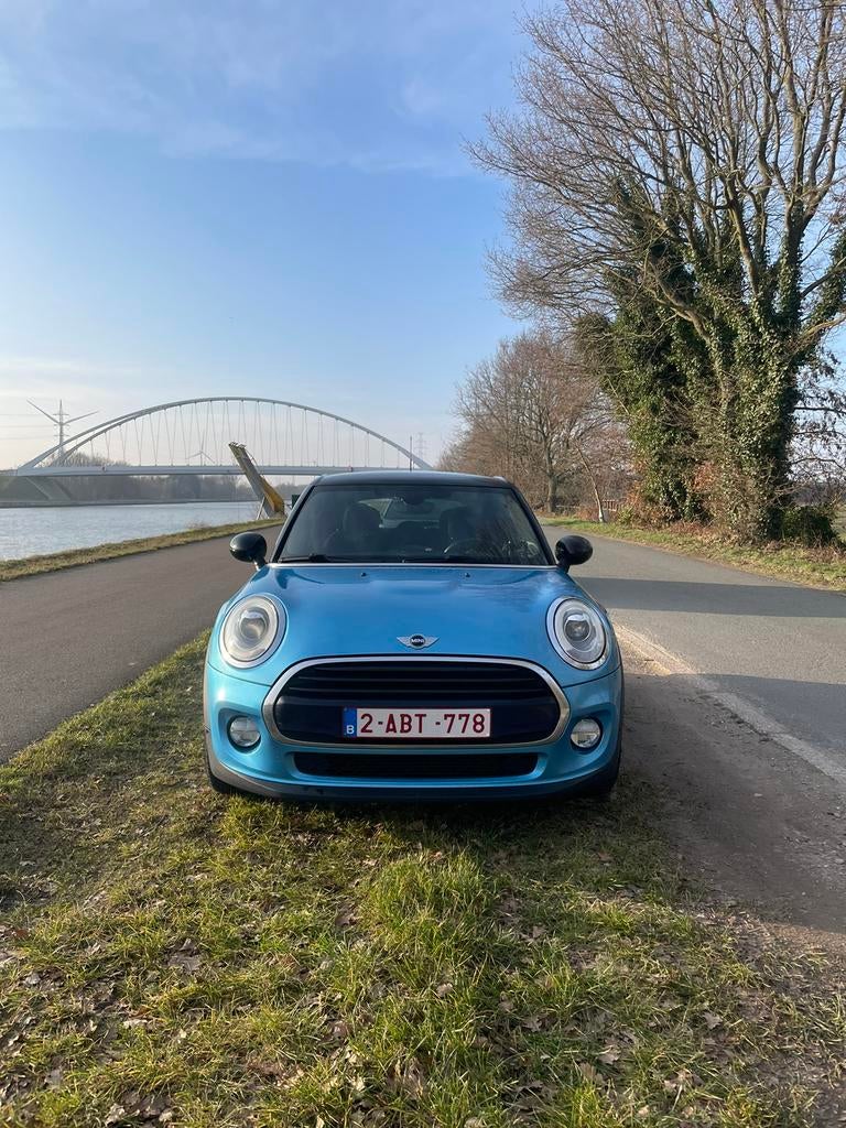 Mini cooper 1,5l benzine 136pk, Auto's, Mini, Voorwielaandrijving, Blauw, Handgeschakeld, 5 deurs