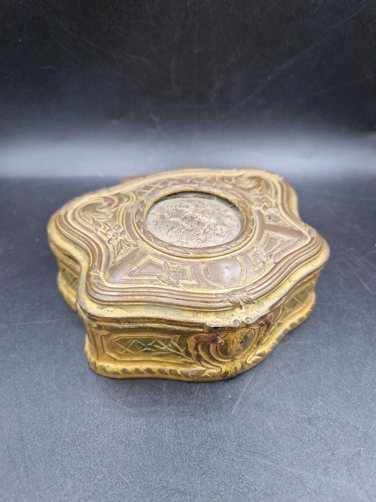 Antiek bronzen juwelen kistje, Antiek en Kunst, Ophalen of Verzenden