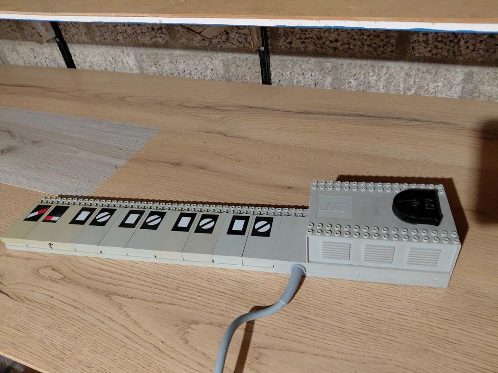 Un vieux train Lego avec câbles, toujours en marche !, Enlèvement ou Envoi, Utilisé