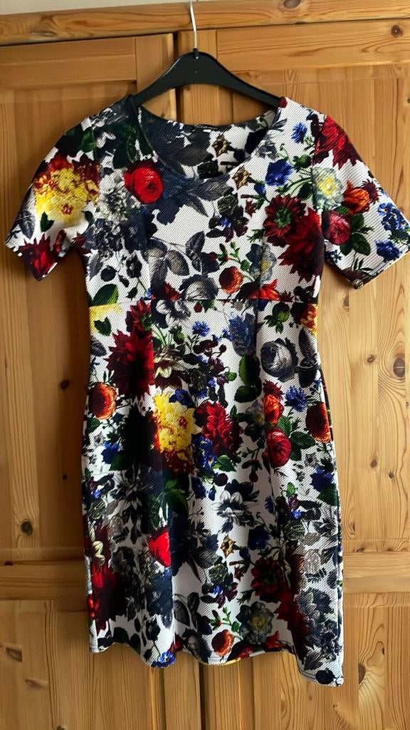 Rhetorique kleed taille 2, Enlèvement ou Envoi, Comme neuf