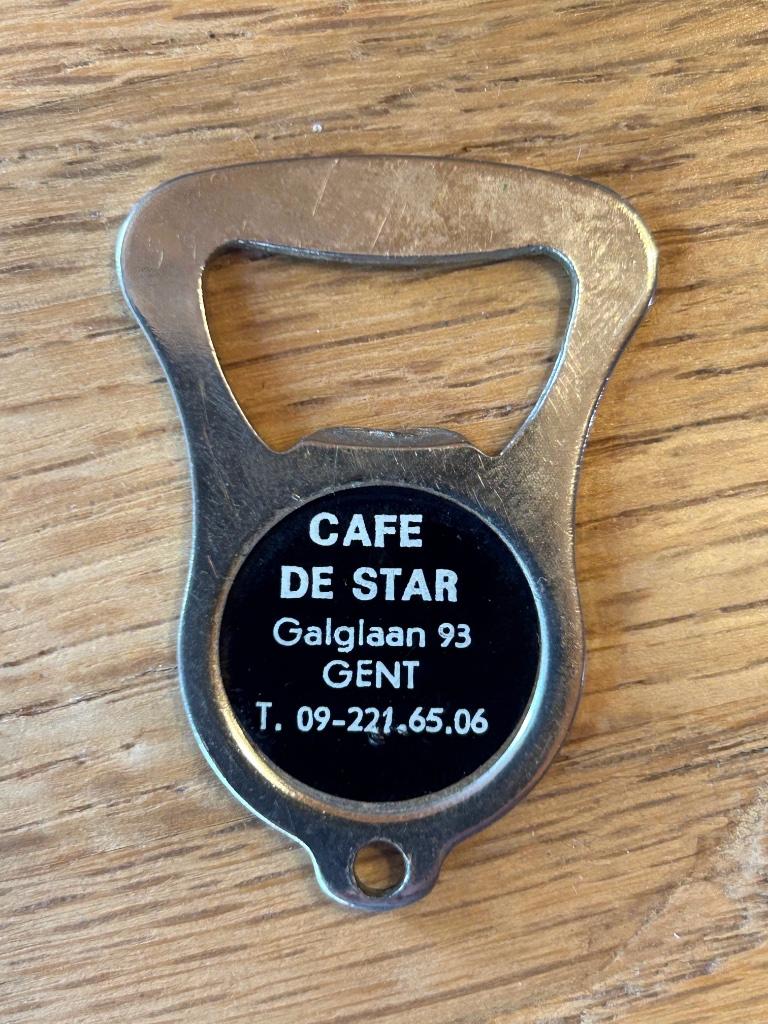 Ouvre-bouteille, porte-clés, Café De Star, Galglaan, Gand, Collections, Marques de bière, Enlèvement ou Envoi, Utilisé, Ouvre-bouteille