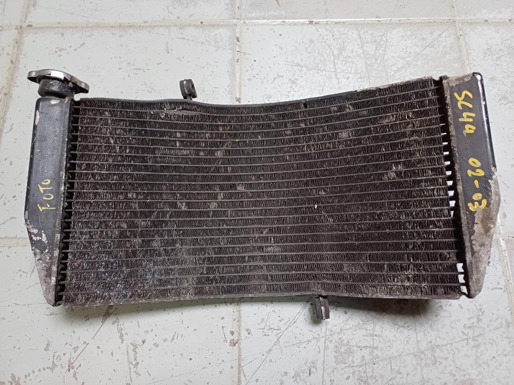 honda cbr fireblade sc44 radiator met deuk, Ophalen of Verzenden, Gebruikt