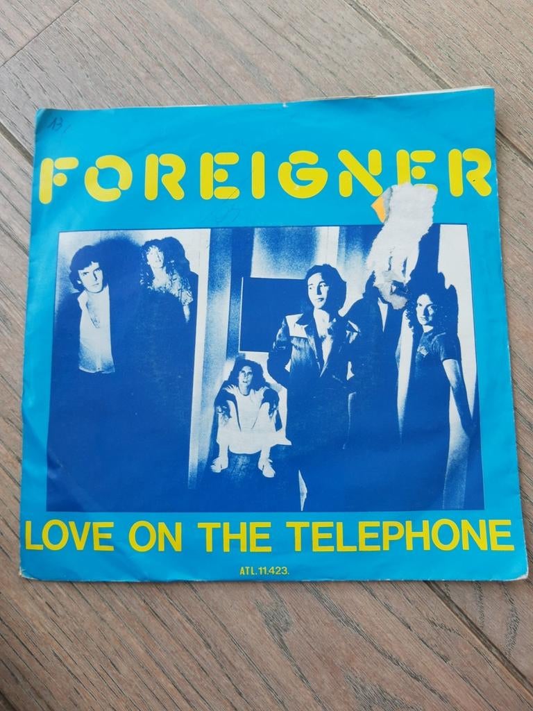 Single : foreigner : love on the telephone, Ophalen of Verzenden, Zo goed als nieuw