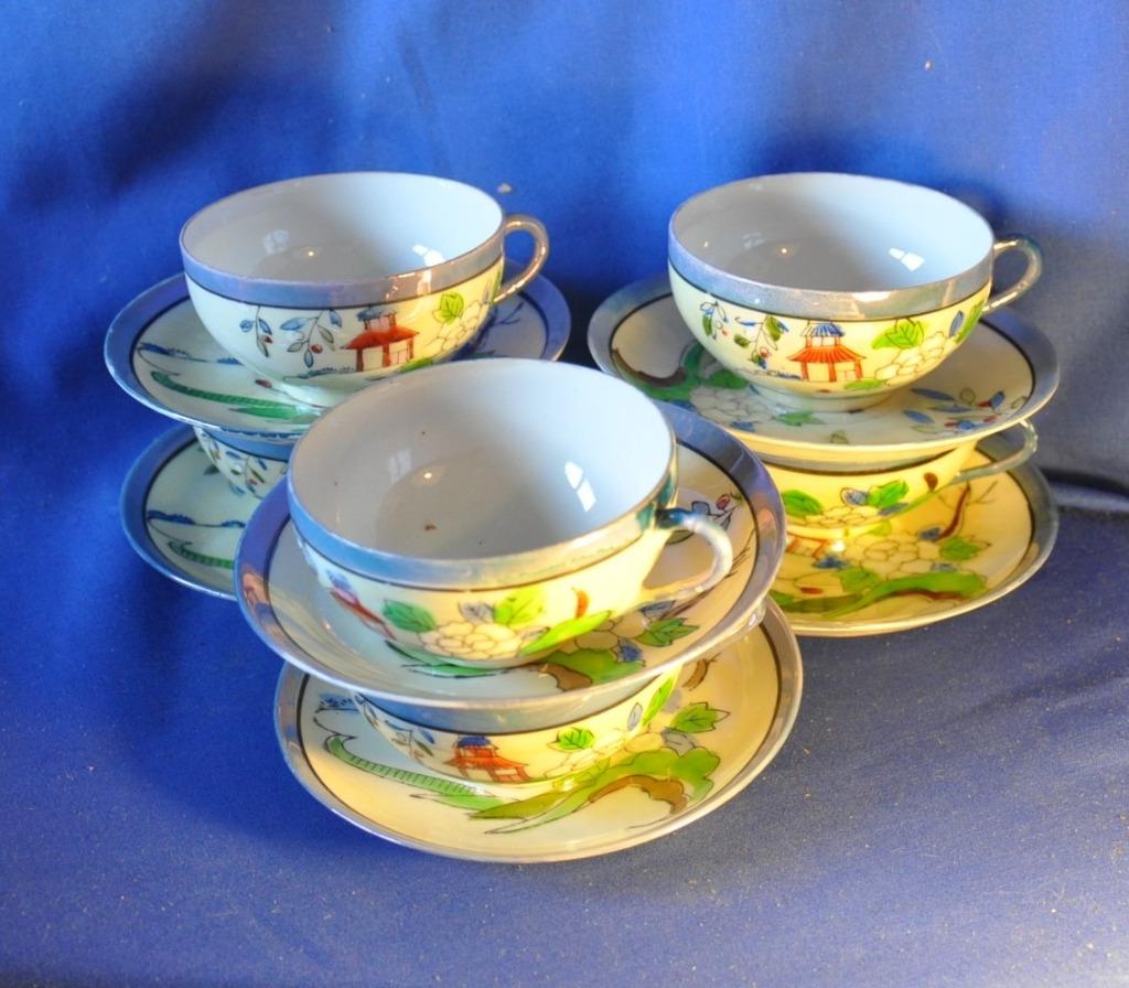 11 tasses et 14 sous tasse fine porcelaine, Ophalen of Verzenden